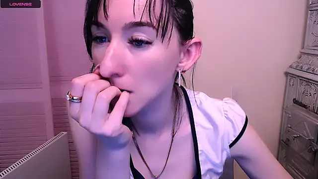 AmandaSell online show from 12-04-24, 03:21
