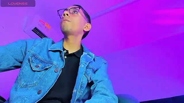 Lion Dynamite online show from 01-23-25, 07:40