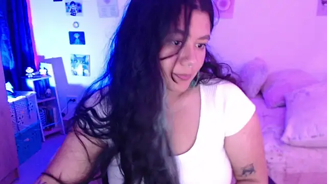 StephaniFox online show from 12-19-24, 01:28