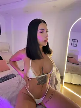 Snapshot of Dj_scarlettmorreti chatting on 11-20-25, 10:31 Dj scarlettmorreti online show from 11-20-25, 10:31