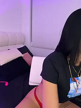 Snapshot of Dj_scarlettmorreti chatting on 03-19-26, 11:09 Dj scarlettmorreti online show from 03-19-26, 11:09