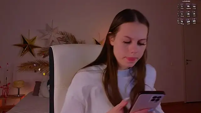 mo11y kitten online show from 12-24-24, 06:50