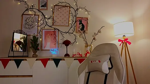 mo11y kitten online show from 01-09-25, 12:46