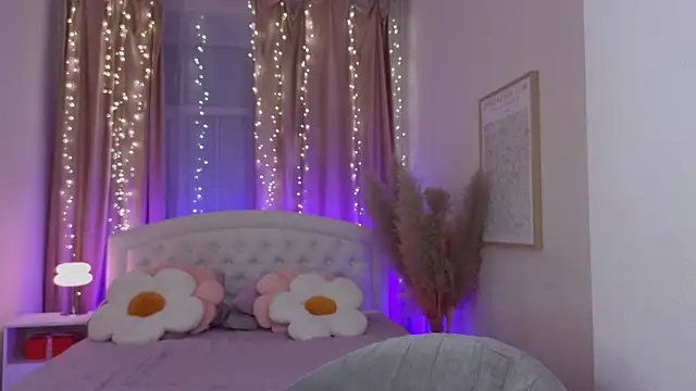 mo11y kitten online show from 02-11-25, 08:20