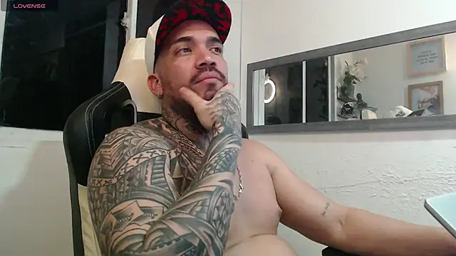 Angel sex latin online show from 12-18-24, 03:37
