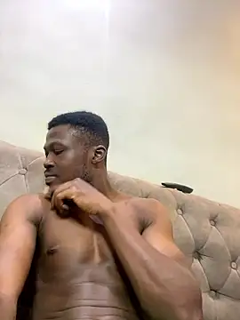 sknzy09 online show from 01-11-26, 12:43