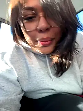 miacanela xo online show from 10-21-25, 09:26