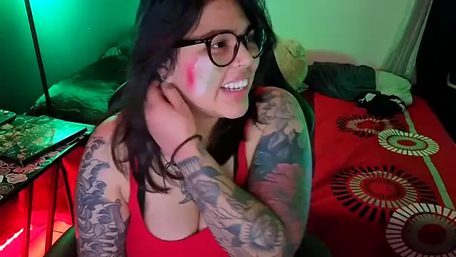 miacanela xo online show from 06-25-26, 05:12