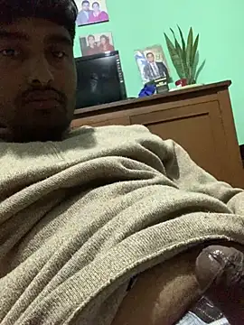 Snapshot of SweetFatBoy chatting on 01-19-26, 04:00 SweetFatBoy online show from 01-19-26, 04:00