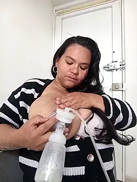 Julieta-tits online show from 05-07-26, 03:28