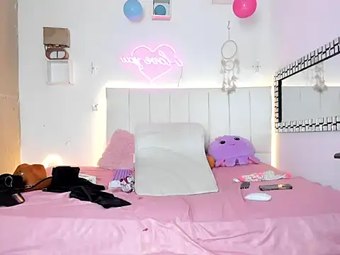 Snapshot of lilith_horny chatting on 02-10-26, 06:12 lilith horny online show from 02-10-26, 06:12