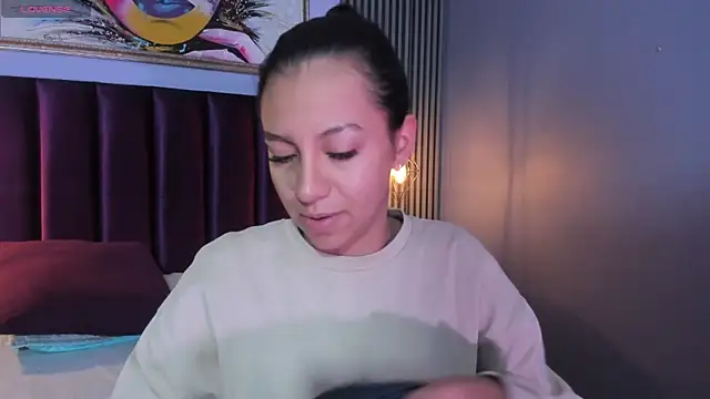 Tamaraakins online show from 12-17-25, 12:33