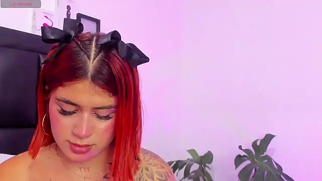 SoofiRosse online show from 02-09-25, 07:09