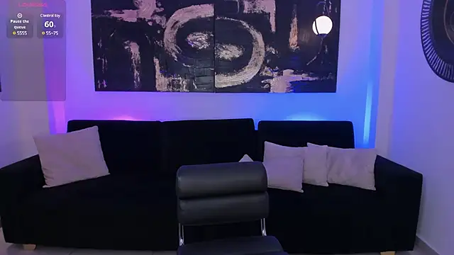 Snapshot of NicoleSanz_ chatting on 01-28-25, 05:35 NicoleSanz online show from 01-28-25, 05:35