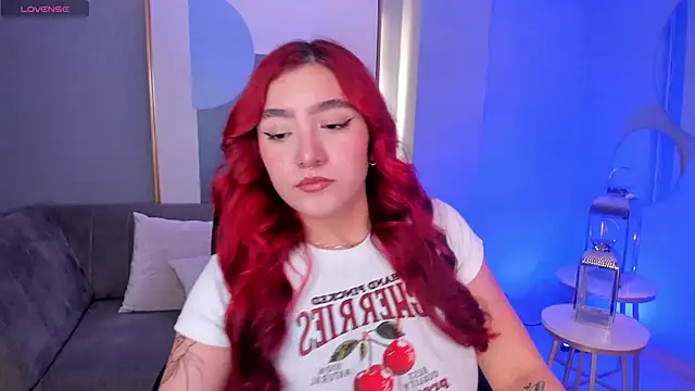 Snapshot of ViolettCastel chatting on 01-31-25, 07:40 ViolettCastel online show from 01-31-25, 07:40