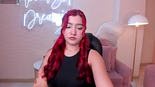 Snapshot of ViolettCastel chatting on 02-19-25, 07:38 ViolettCastel online show from 02-19-25, 07:38