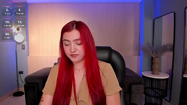 Snapshot of ViolettCastel chatting on 02-20-25, 07:41 ViolettCastel online show from 02-20-25, 07:41