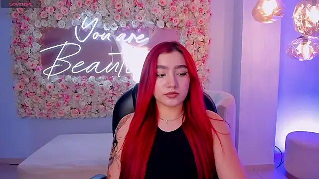 Snapshot of ViolettCastel chatting on 03-17-25, 07:48 ViolettCastel online show from 03-17-25, 07:48