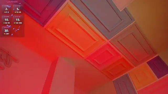 Snapshot of ViolettCastel chatting on 03-20-25, 10:29 ViolettCastel online show from 03-20-25, 10:29