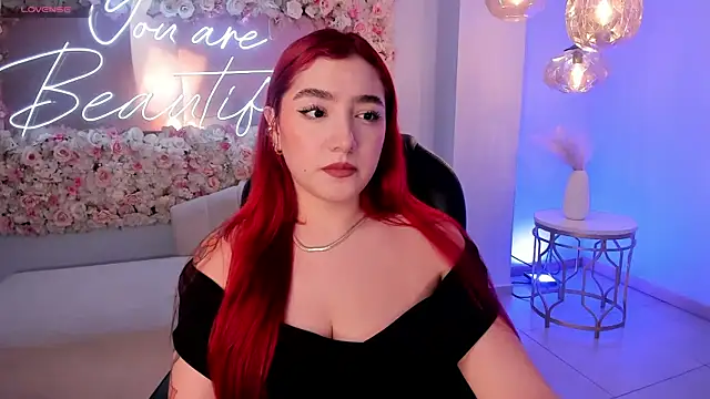 Snapshot of ViolettCastel chatting on 09-20-25, 07:48 ViolettCastel online show from 09-20-25, 07:48