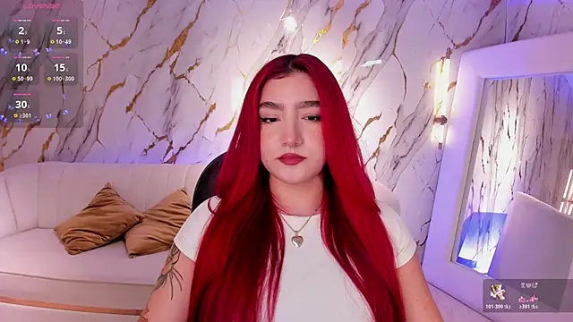 Snapshot of ViolettCastel chatting on 10-22-25, 07:13 ViolettCastel online show from 10-22-25, 07:13