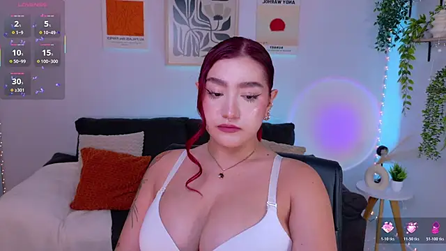 ViolettCastel online show from 06-21-26, 11:07
