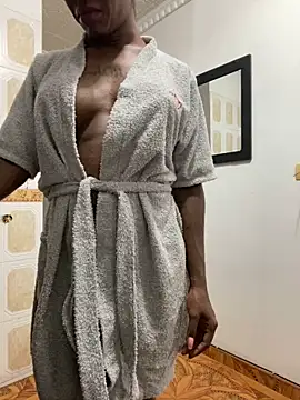 Snapshot of sweetsarabig22cm chatting on 01-15-25, 11:51 sweetsarabig22cm online show from 01-15-25, 11:51