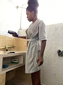 Snapshot of sweetsarabig22cm chatting on 02-12-25, 04:22 sweetsarabig22cm online show from 02-12-25, 04:22