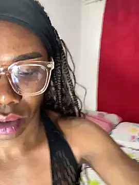 Snapshot of sweetsarabig22cm chatting on 02-13-25, 03:24 sweetsarabig22cm online show from 02-13-25, 03:24