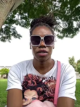 Snapshot of sweetsarabig22cm chatting on 03-03-25, 07:28 sweetsarabig22cm online show from 03-03-25, 07:28