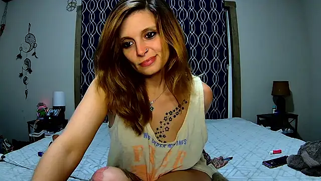 Snapshot of ZeelaXoXo chatting on 12-03-24, 05:53 ZeelaXoXo online show from 12-03-24, 05:53