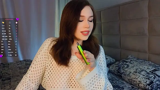 AsteriaHamel online show from 03-18-25, 01:09