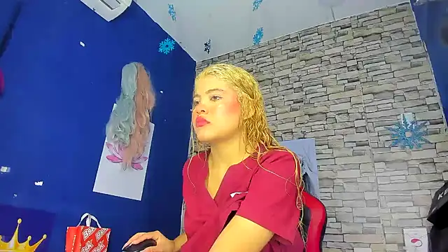 sofiacastillo01 online show from 03-16-25, 01:06