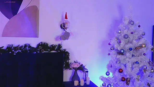 Snapshot of MrsPrude chatting on 12-13-24, 08:41 MrsPrude online show from 12-13-24, 08:41