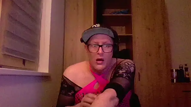 Bigthroaterboy online show from 02-14-25, 11:53