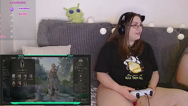 Colins Pink Room online show from 12-19-24, 03:30