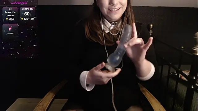 Colins Pink Room online show from 12-31-24, 03:20