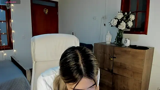 Snapshot of Nathaly-sky chatting on 01-23-25, 10:43 Nathaly-sky online show from 01-23-25, 10:43