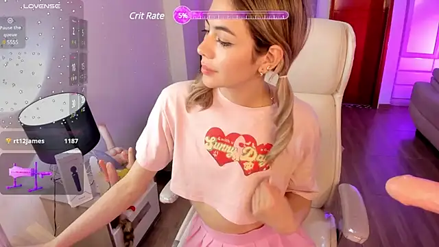 Snapshot of Nathaly-sky chatting on 02-01-25, 01:51 Nathaly-sky online show from 02-01-25, 01:51