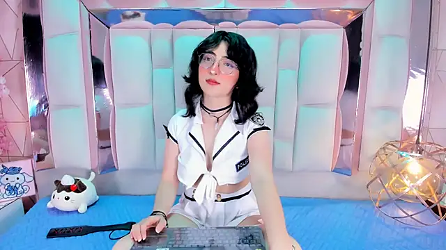 Snapshot of SaraMartini1 chatting on 09-20-25, 06:03 SaraMartini1 online show from 09-20-25, 06:03