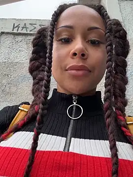 HaileyDiana online show from 03-18-26, 03:04