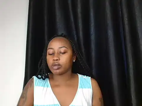 Snapshot of Miss_hot_candy chatting on 03-16-26, 07:01 Miss hot candy online show from 03-16-26, 07:01