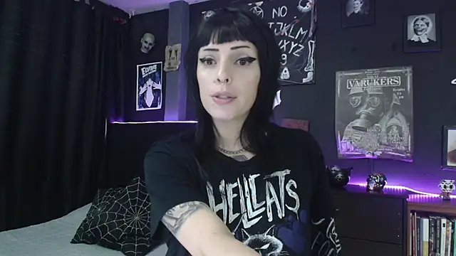 Snapshot of Goddess_Mortem chatting on 04-20-26, 11:06 Goddess Mortem online show from 04-20-26, 11:06