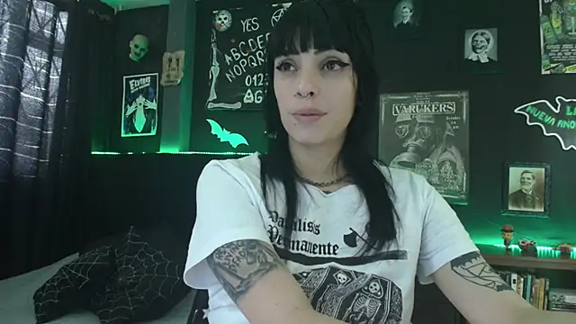 Snapshot of Goddess_Mortem chatting on 05-18-26, 06:36 Goddess Mortem online show from 05-18-26, 06:36