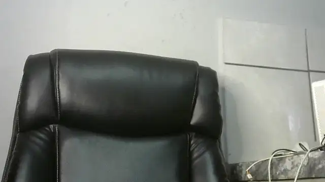 NippleMilkXx online show from 05-01-26, 12:21