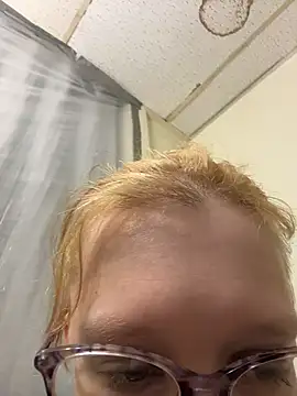 YandereDemon online show from 03-06-26, 03:47