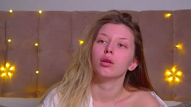 LiliaBianka online show from 01-14-25, 06:24