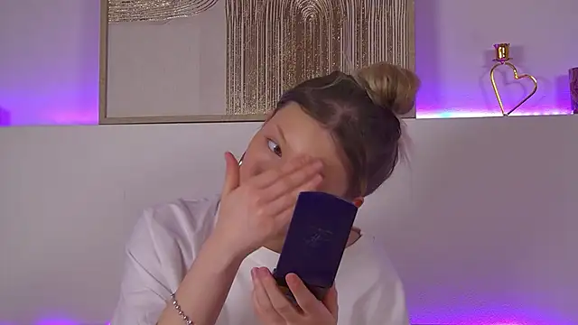 LiliaBianka online show from 03-18-25, 06:36