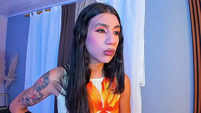 sofiaa grey  online show from 11-01-25, 01:02