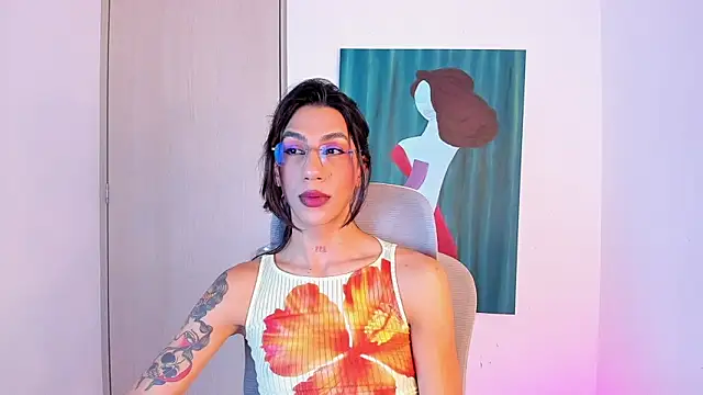 sofiaa grey  online show from 03-19-26, 02:43